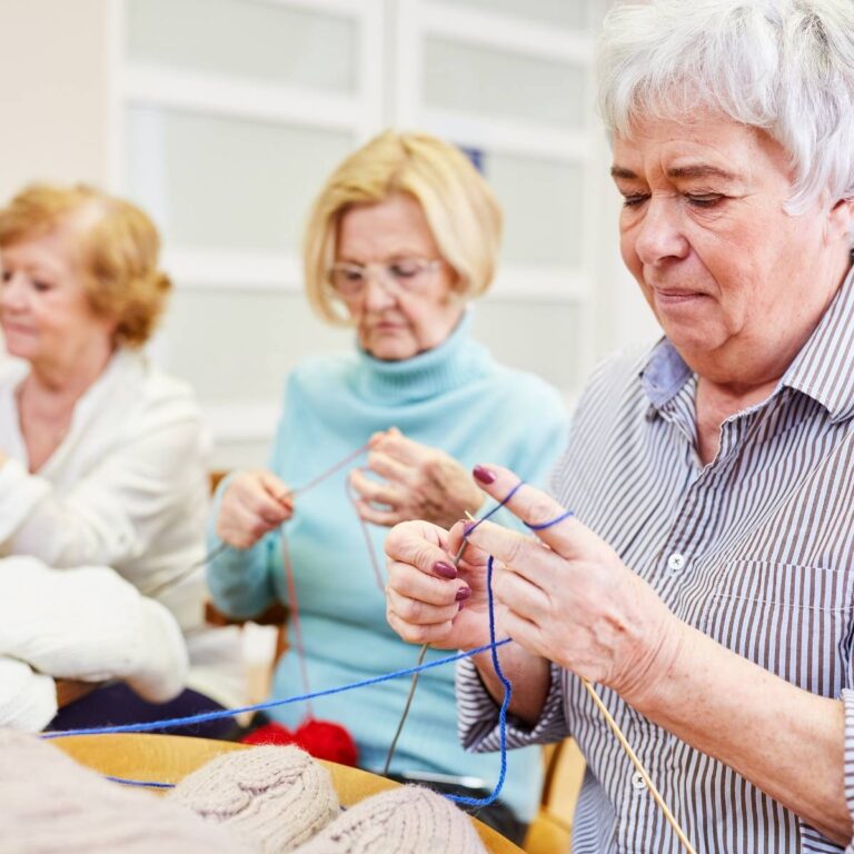 Q&A Can knitting prevent dementia? Knitting Women
